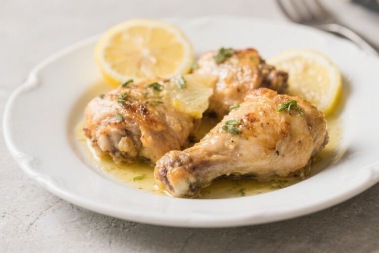 Lemon Butter Chicken Thighs – Bright, Juicy, and Weeknight-Friendly